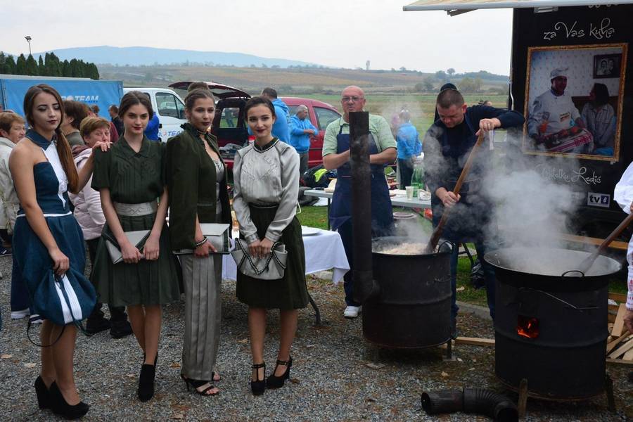 pozega_etno_susreti_cvarakfest_
