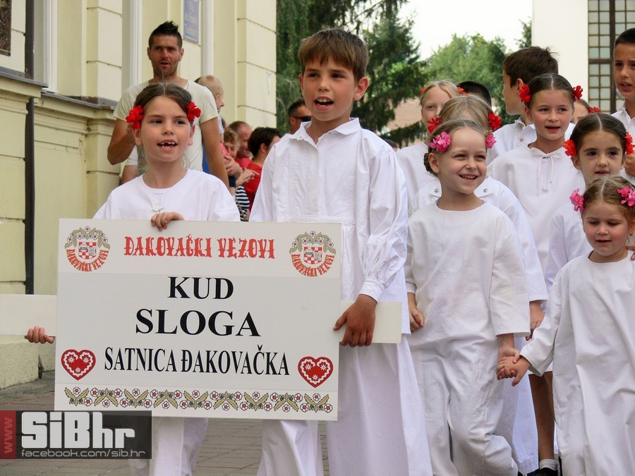 mali_djekovacki_vezovi_100