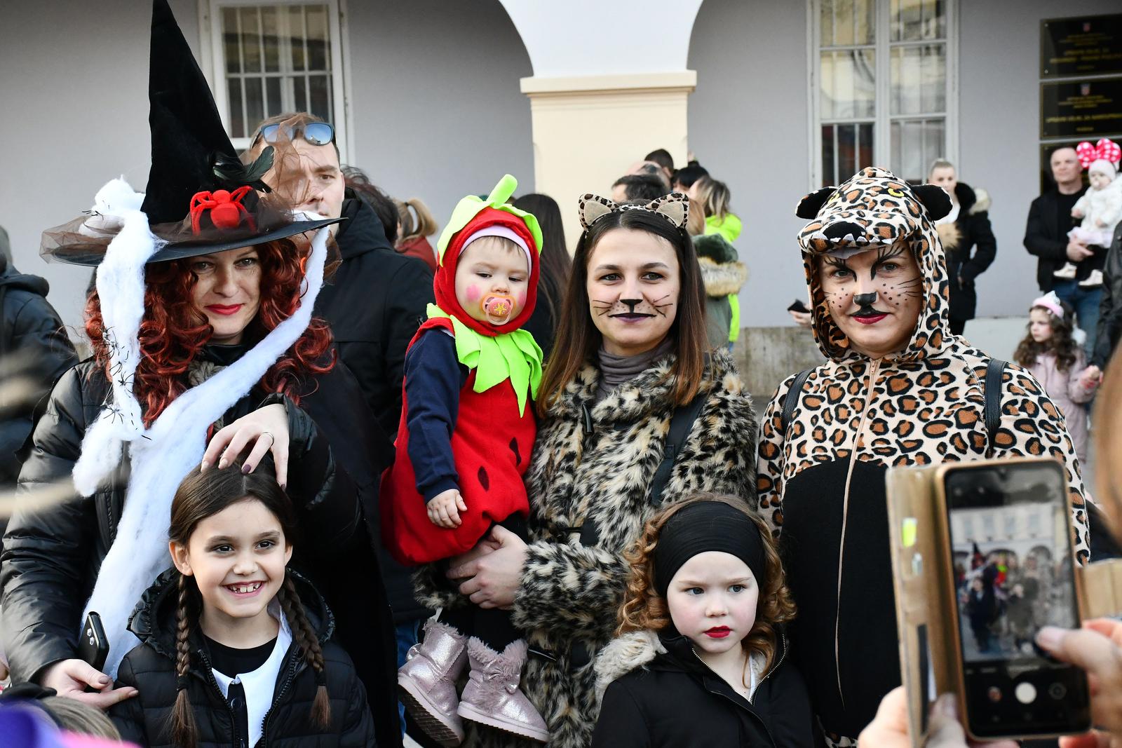 Požeški gradski maskenbal 2023.