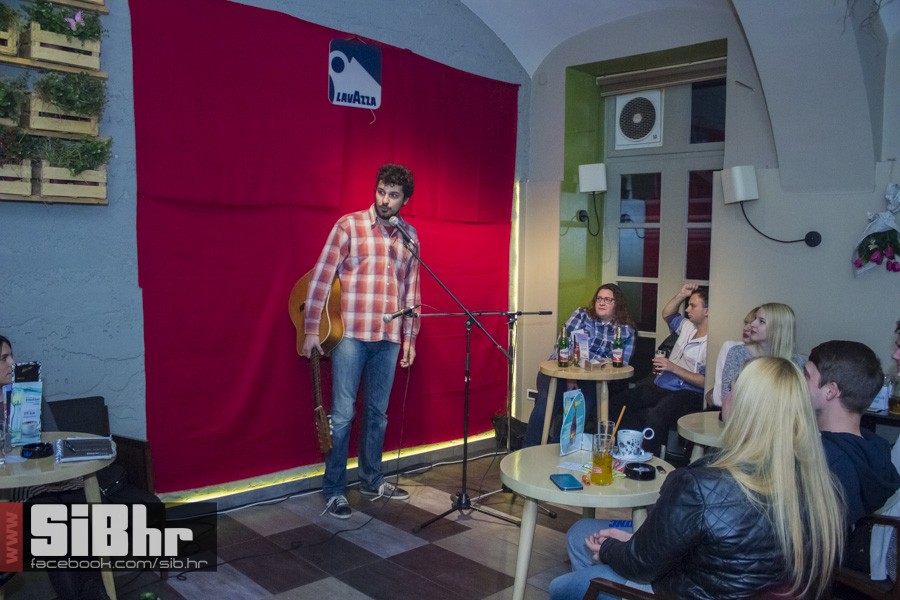 stand_up_2015_SiBhr_46