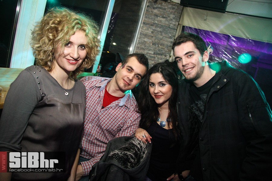 barka2303_08 barka2303_08