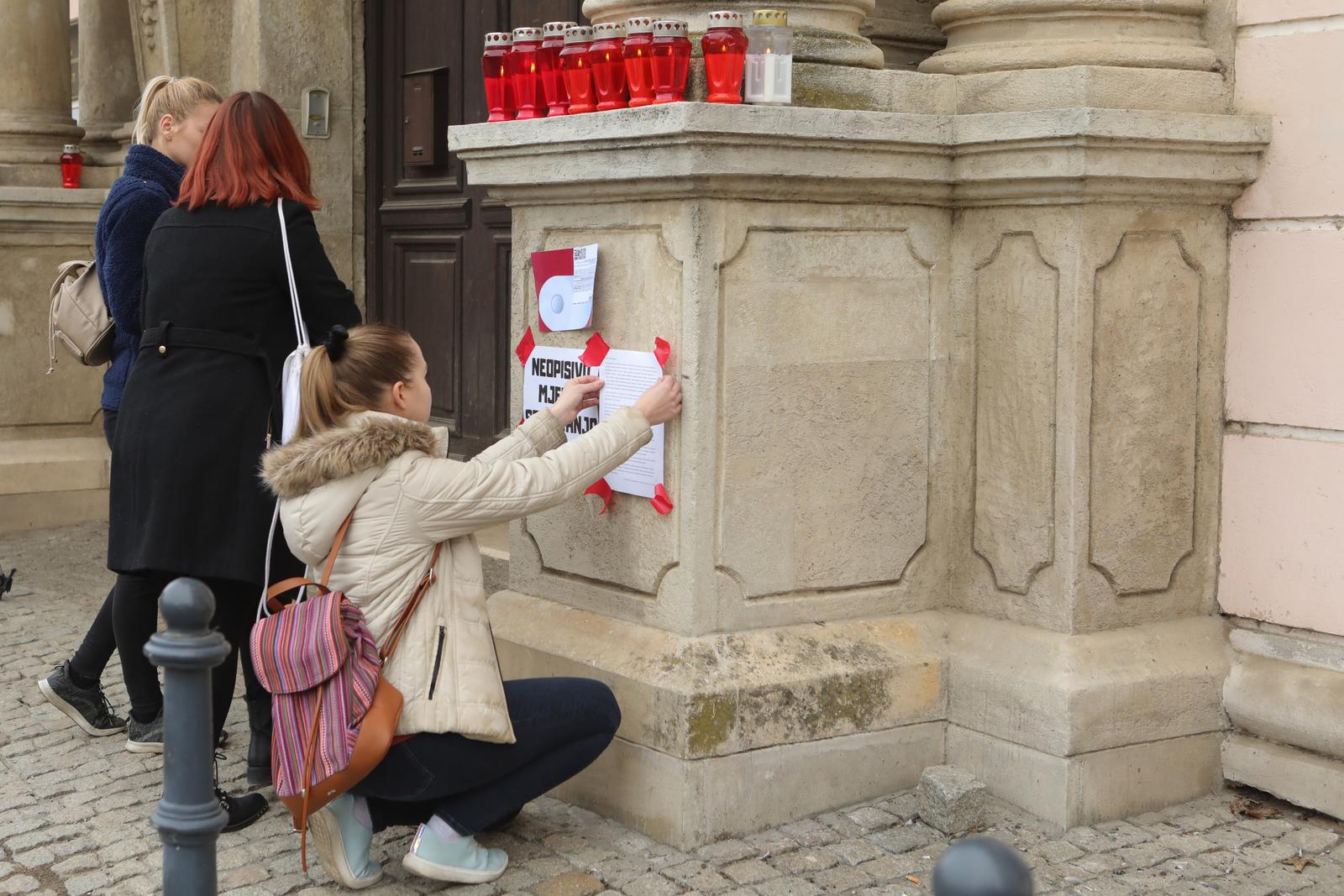 Osječki studenti prosvjedovali protiv obaveznih Covid potvrda na fakultetima