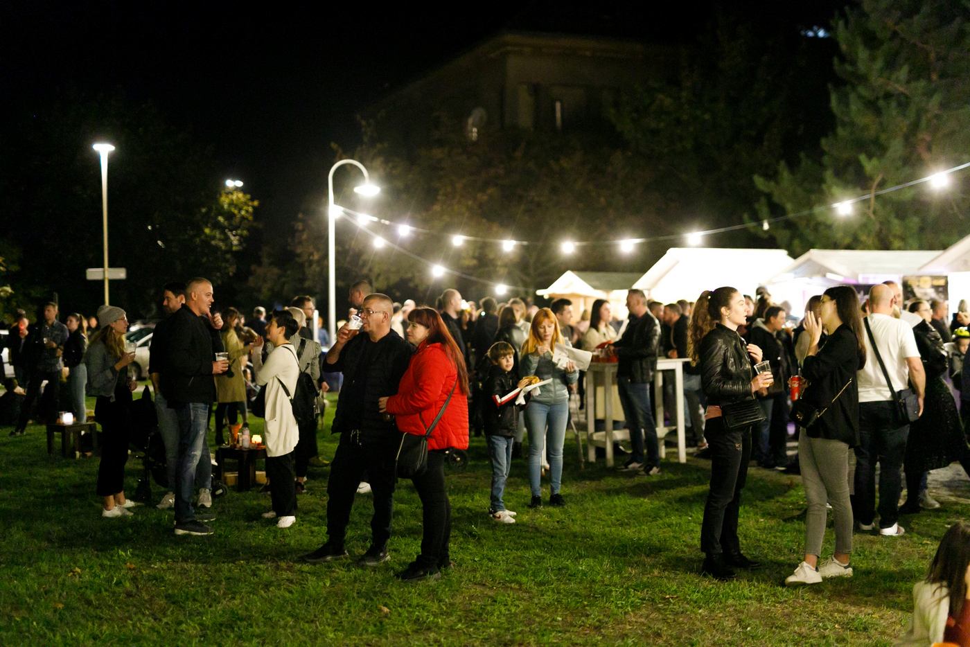 Image 5486348 (auto) Image 5486348 (auto)