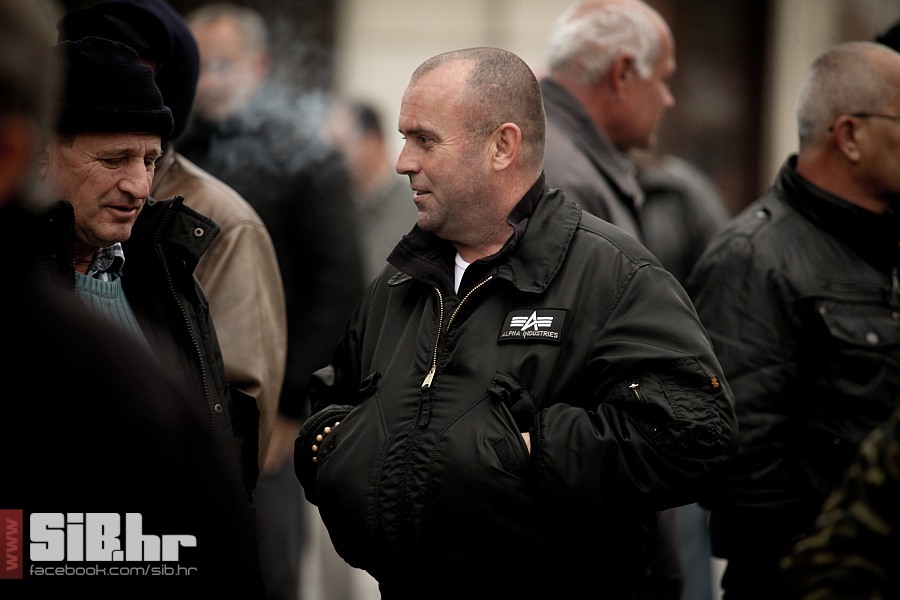 oslobodeni_generali_16112012_mb