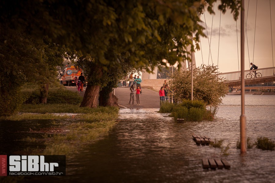 prelijevanje_drave2013_mbanic_S