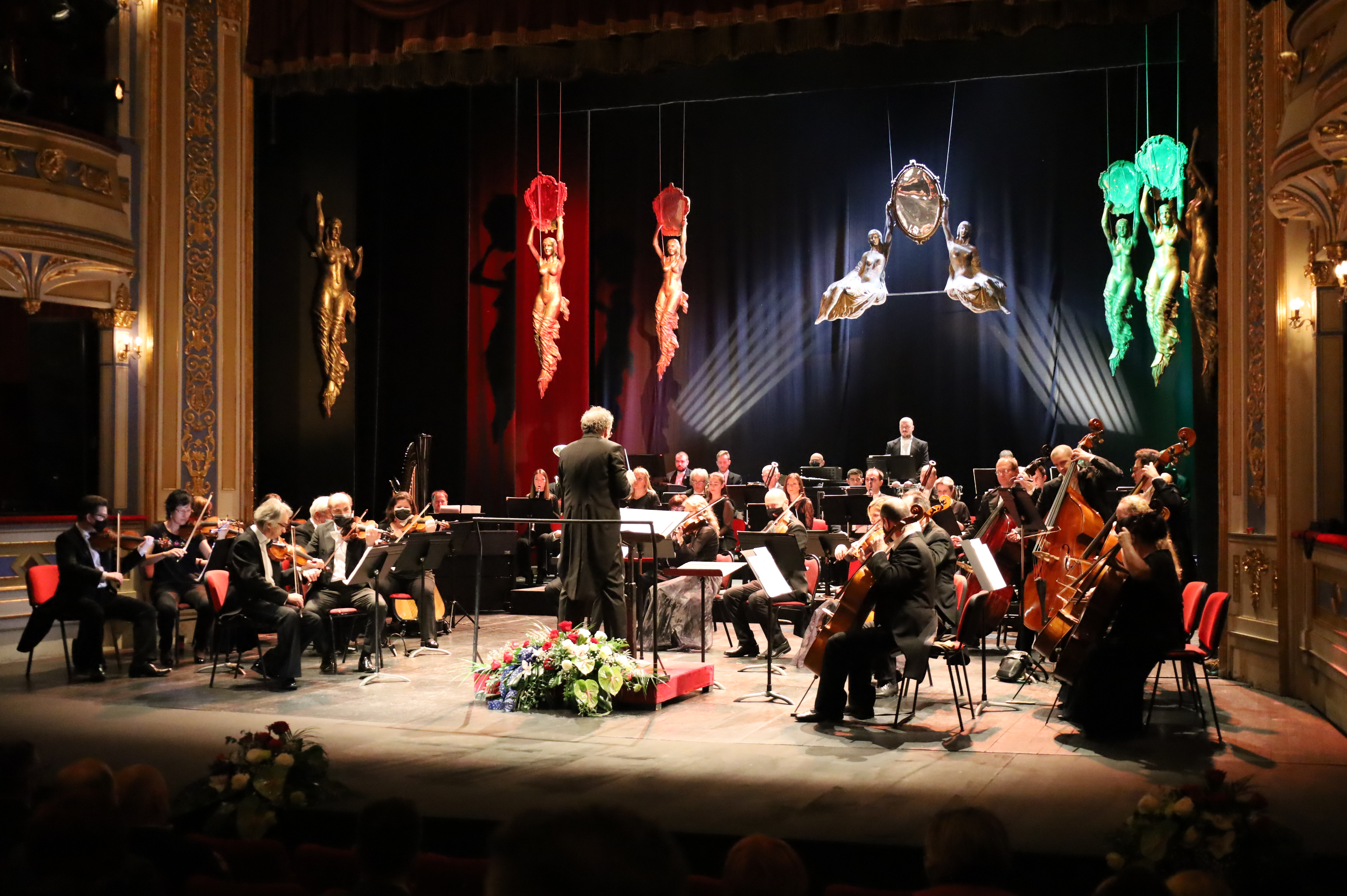 Gala koncert ”On the Bridge of Music” Gala koncert ”On the Bridge of Music”