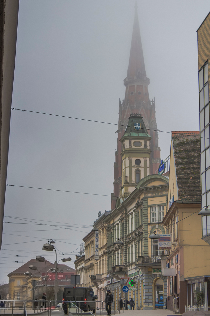 Magloviti prosinac u Osijeku Magloviti prosinac u Osijeku