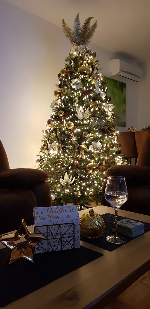 Najljepša božićna drvca naših čitatelja 2022.