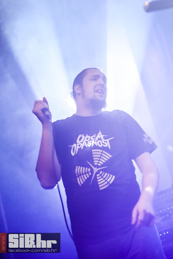 opca_opasnost_slavija_04042013_