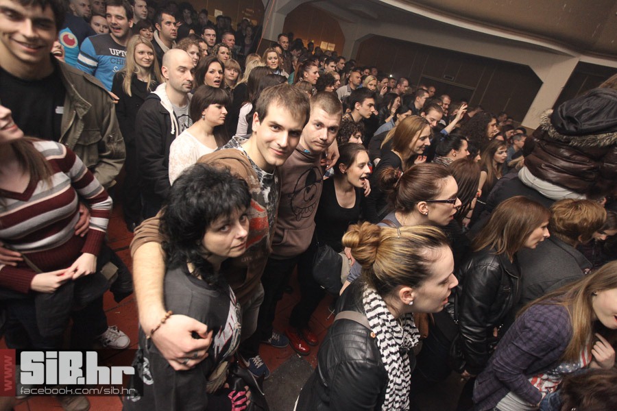 opca_opasnost_slavija_04042013_