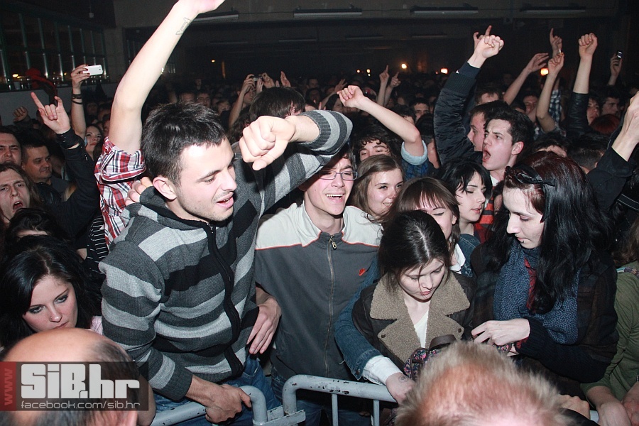 majke_pampas_23_03_2012_sibhr_0