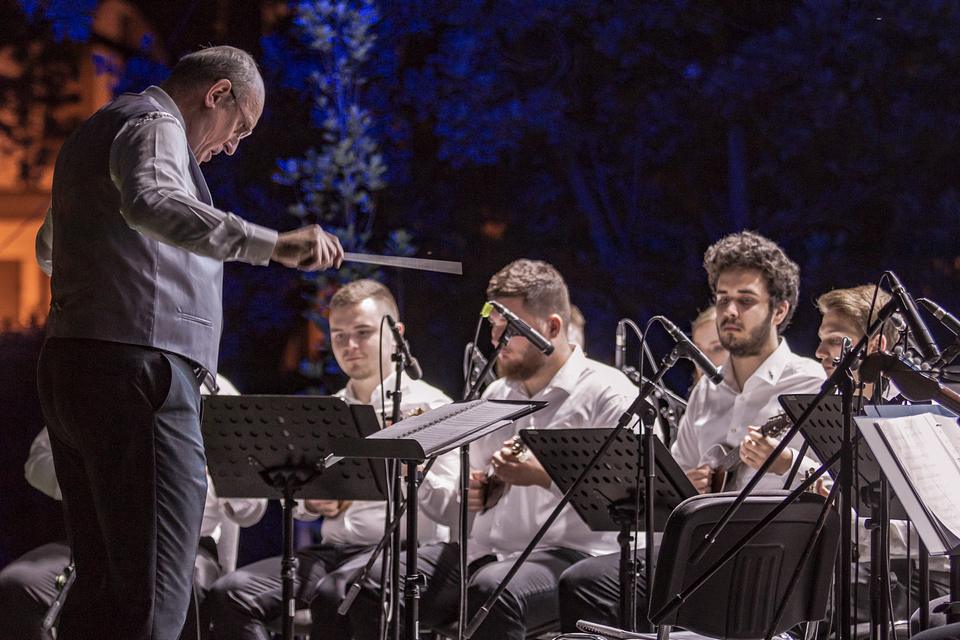 Tamburaški orkestar otvorio dvotjedni event “Kultura u parku”