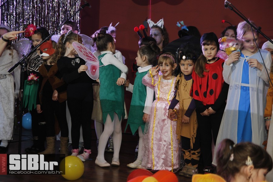djecji_maskenbal_medium_SiBhr_2