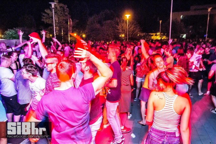 dc_party_by_zoran_43