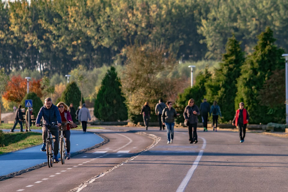 Nedjeljna šetnja promenadom