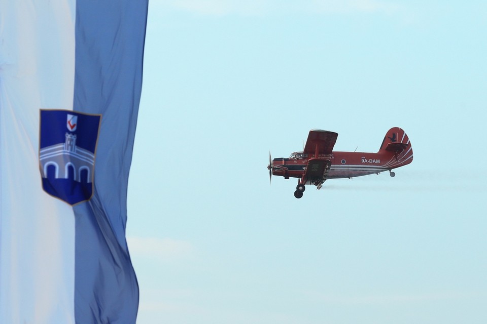 Aviotretiranjekomaraca nad Osijekom 27.6.2019.
