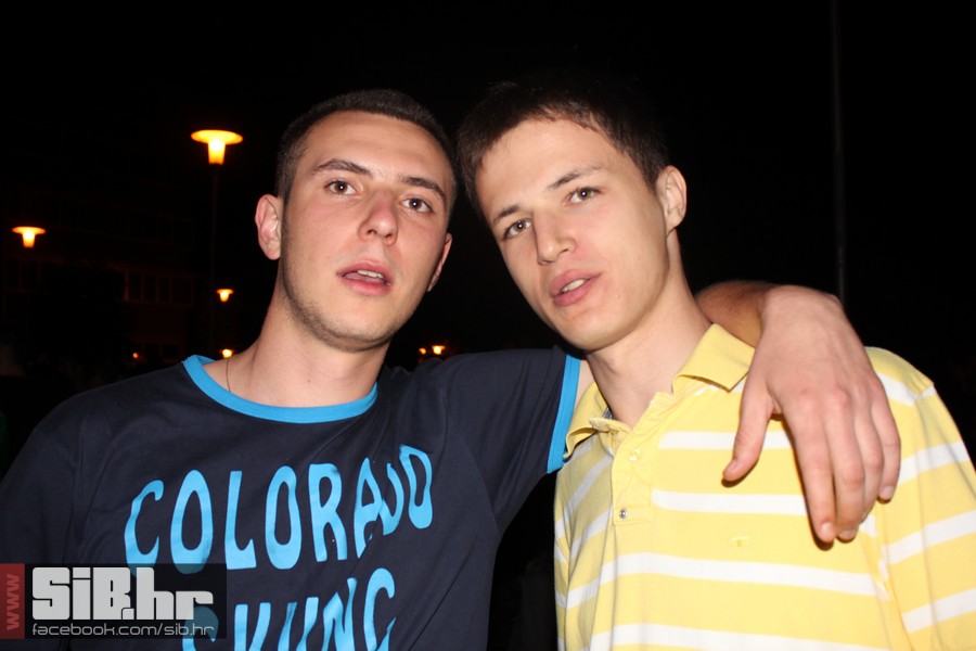 dc_party_sib