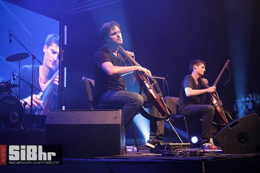 2cellos_u_gradskom_vrtu_0206201