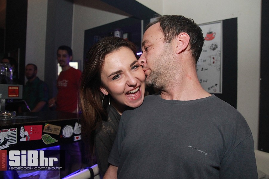 2014_11_1_nightlifeIMG_8875_exi 2014_11_1_nightlifeIMG_8875_exi