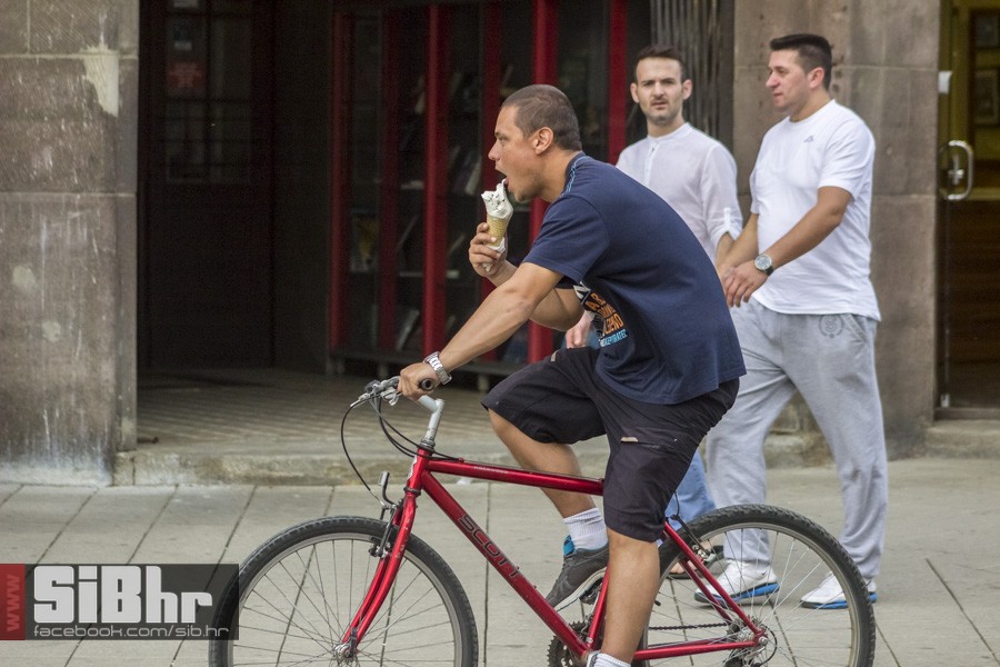 osjecani_u_setnji_gradom_39 osjecani_u_setnji_gradom_39