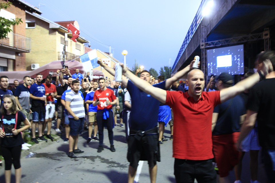 Atmosfera ispred stadiona Osijek – Lokomotiva