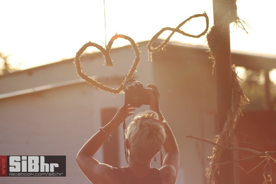 slama_dan_drugi_SiBhr_61 slama_dan_drugi_SiBhr_61