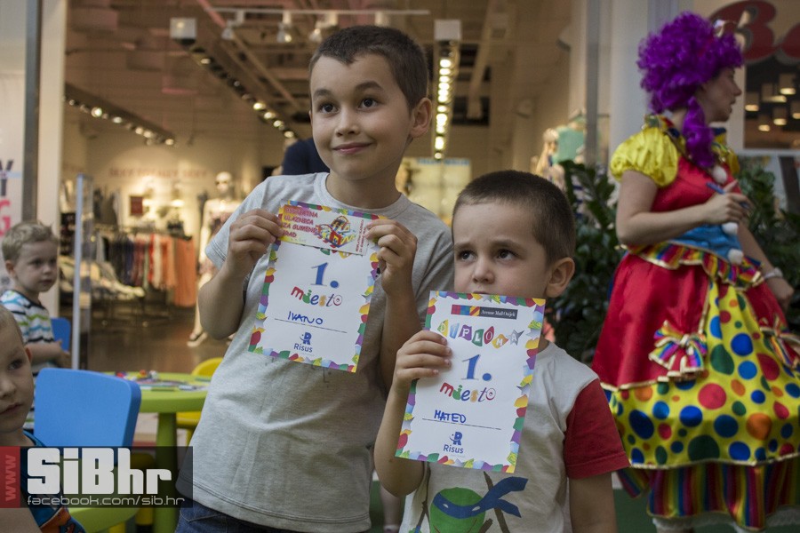 avenue_mall_klauni_07