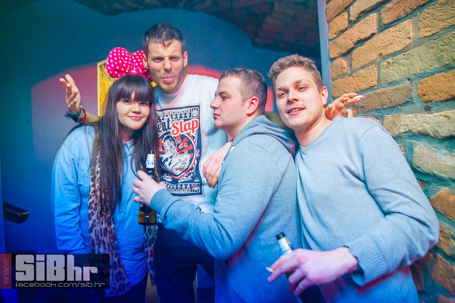 exit_pavijani_1801_nocni_zivot_