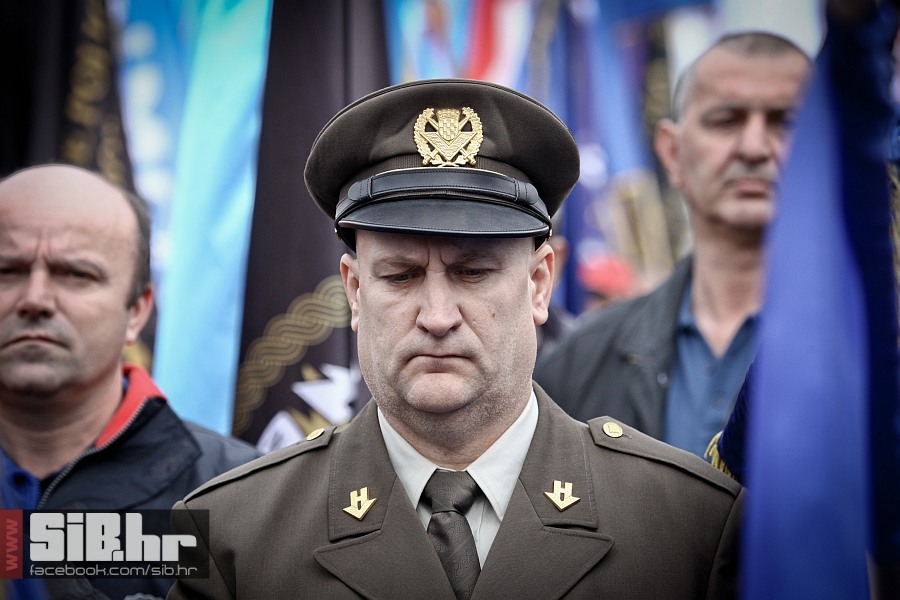 vukovar_prosvjed_protiv_cirilic