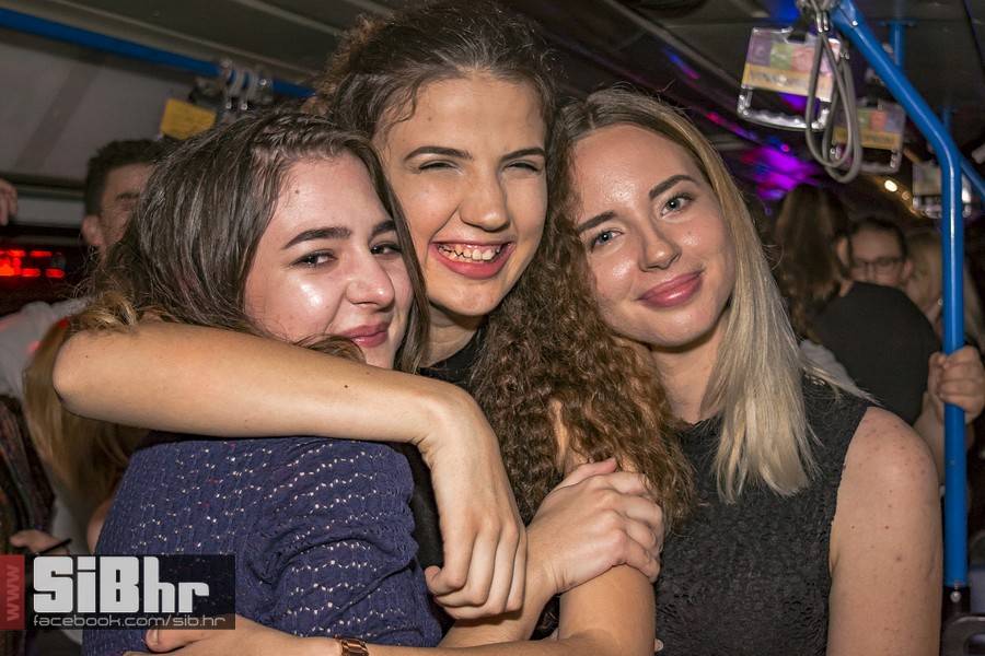 Tram_party_SiBhr-70