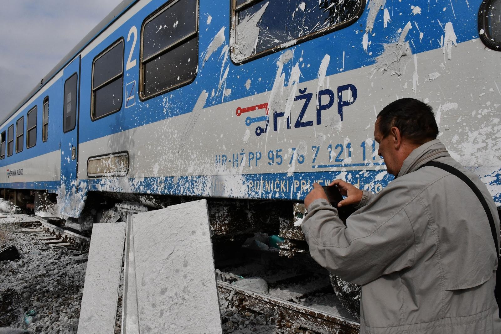 U Požegi vlak udario u kamion