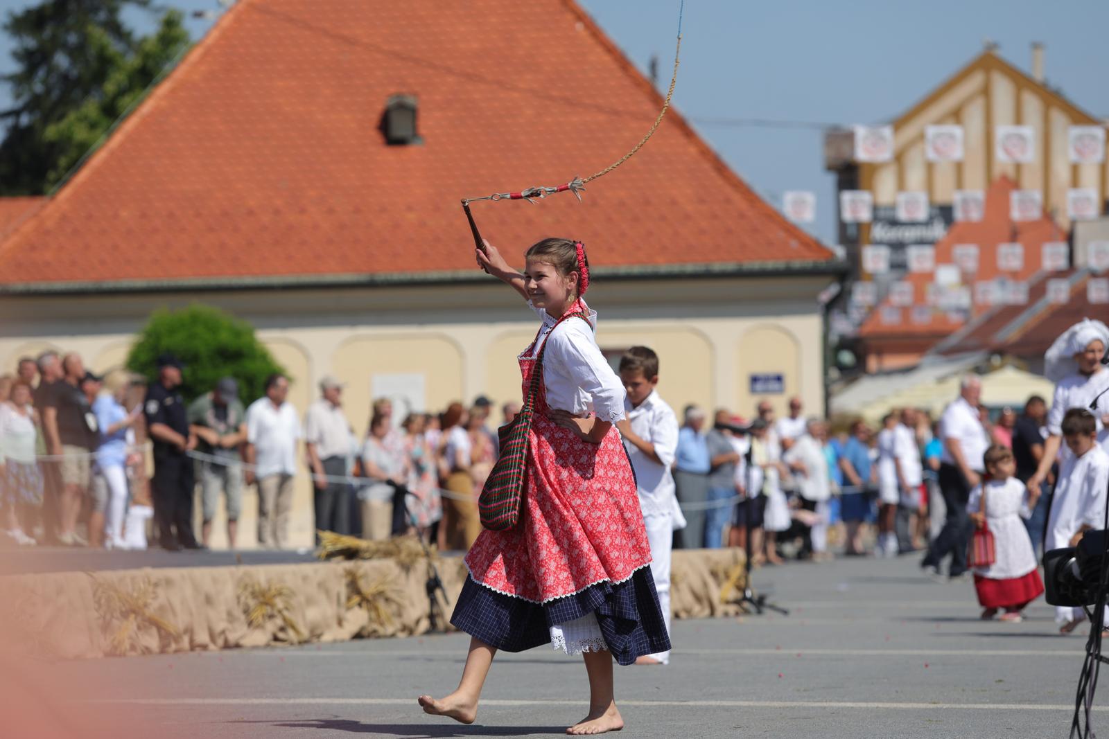57. Đakovački vezovi