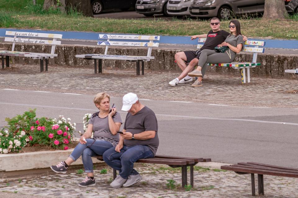 Legice i lege u nedjeljnoj šetnji