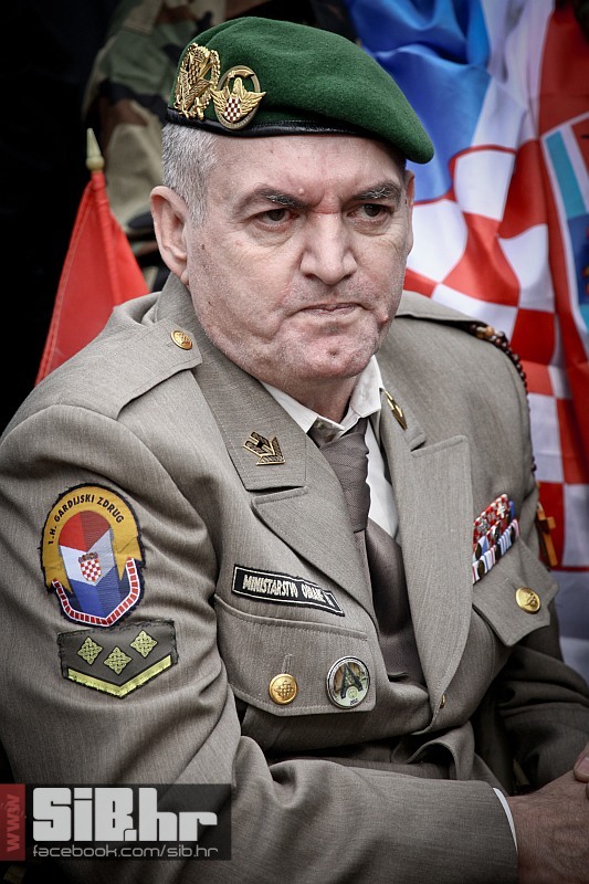 vukovar_prosvjed_protiv_cirilic