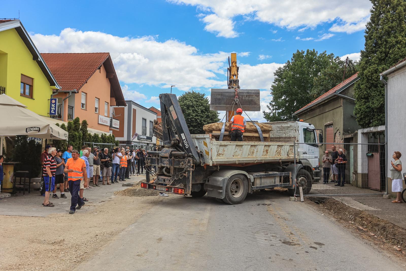 Iskopan rimski sarkofag pronađen u Vinkovcima