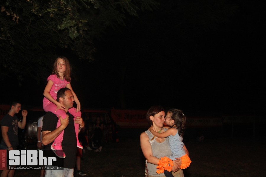 backyard_art_festival_SiBhr_35