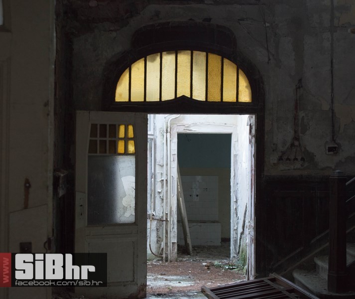 vila_batory_SiBhr_12