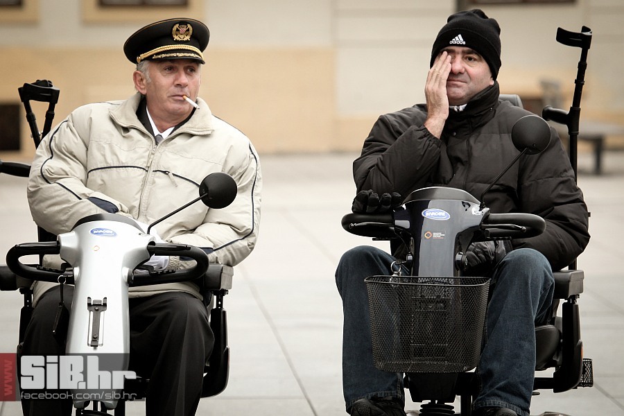 oslobodeni_generali_16112012_mb