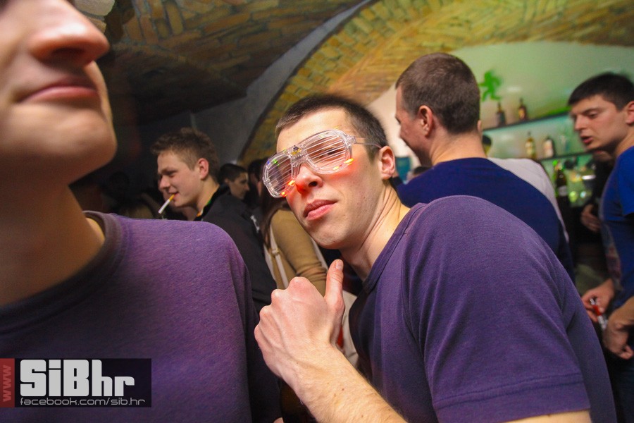 exit-viptaxi_SiBhr_22 exit-viptaxi_SiBhr_22