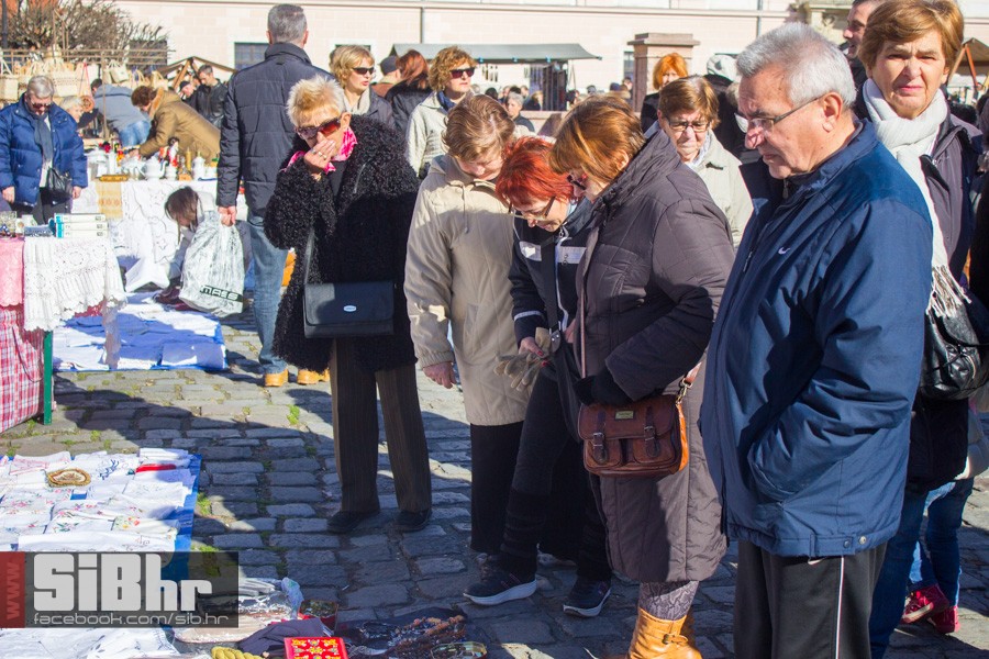 sajam_antikviteta_veljaca2016_s