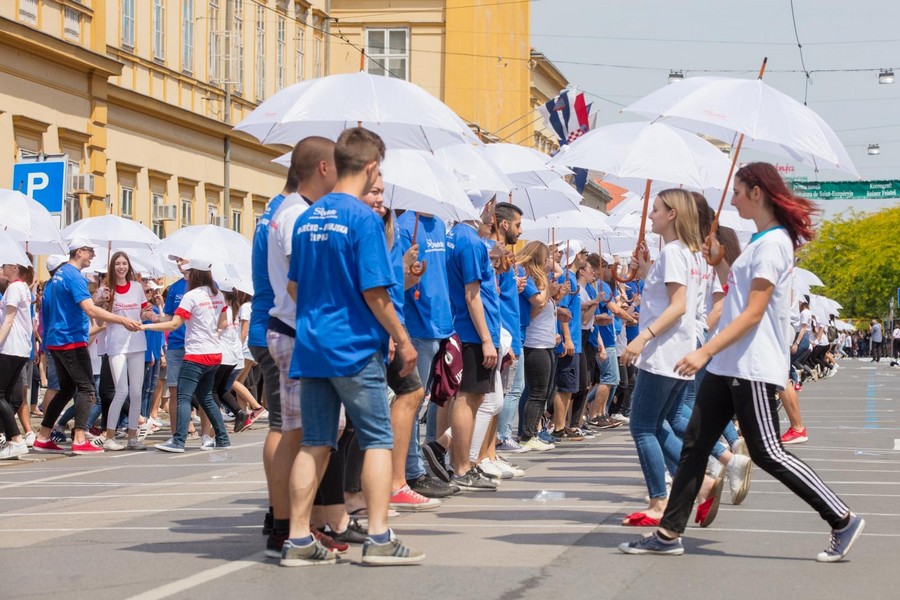 PXL_220518_20725819
