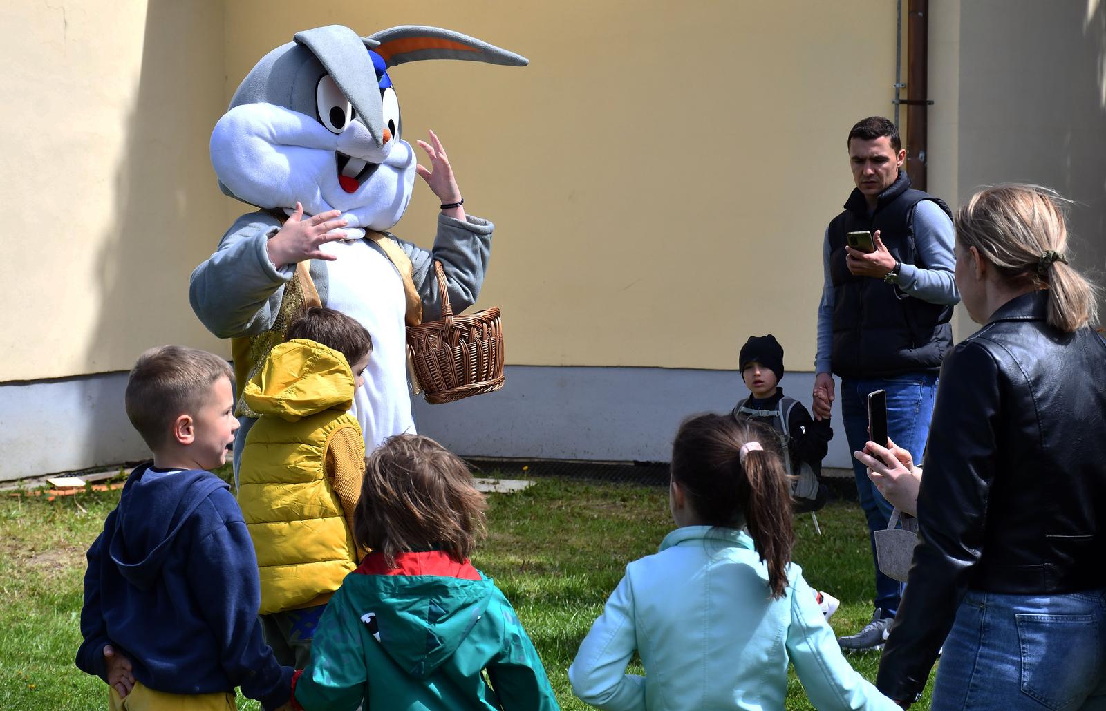 Druženje s uskršnjim zekom u Tvrđavi Brod