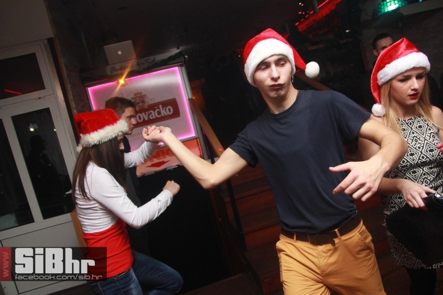 barkaIMG_551525122013 barkaIMG_551525122013