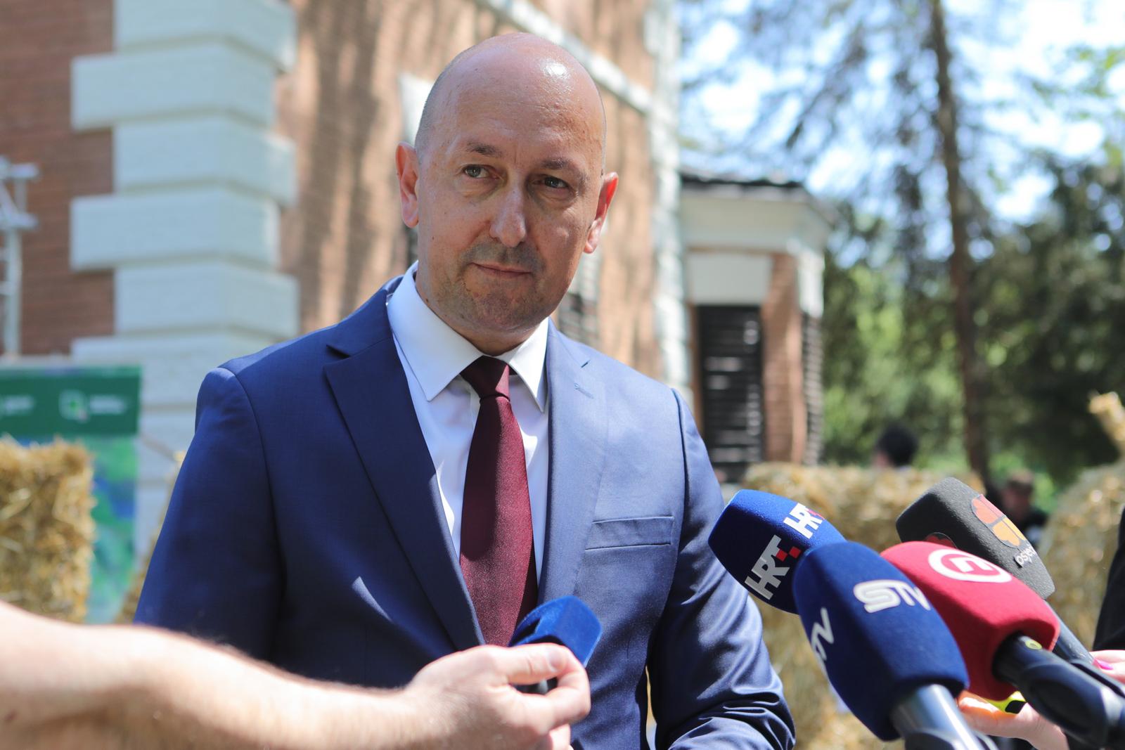 Prezentacijsko–edukacijski centar Tikveš