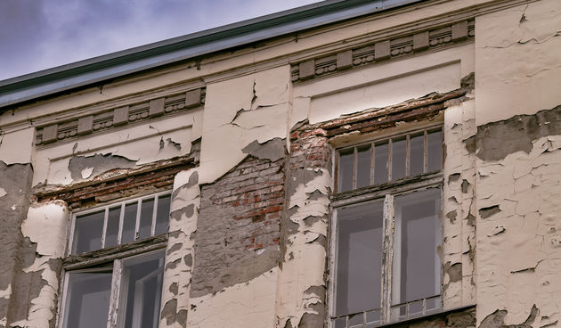 Hotel Royal i Pošta: Oronule fasade prijete prolaznicima