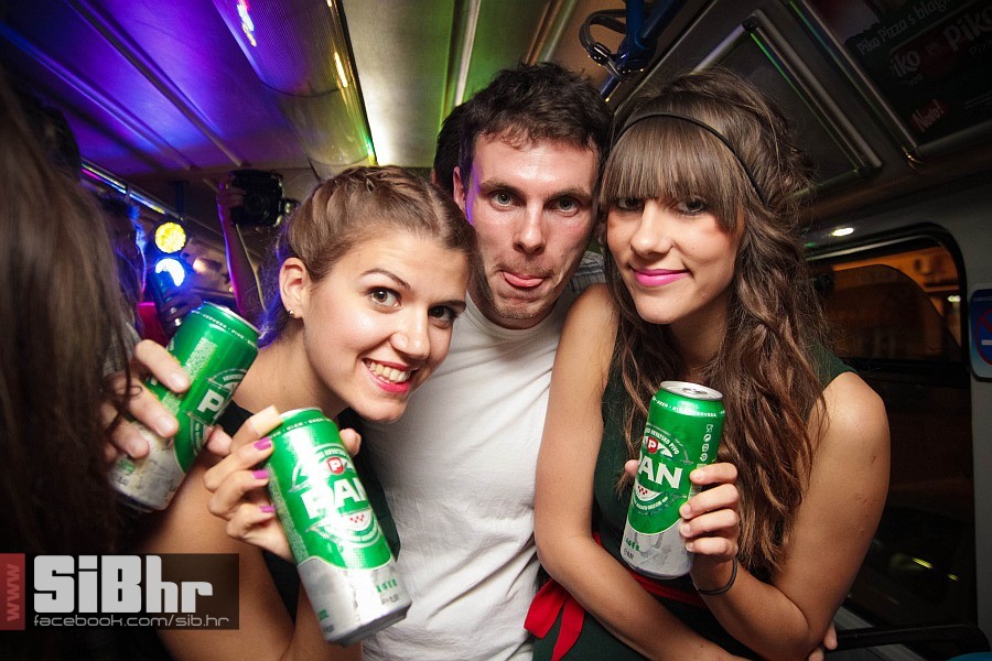 ufo_tramvaj_party_15062013_kali ufo_tramvaj_party_15062013_kali