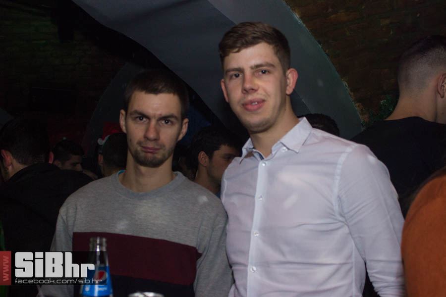 badnjak_u_tvrdji_SiBhr_24