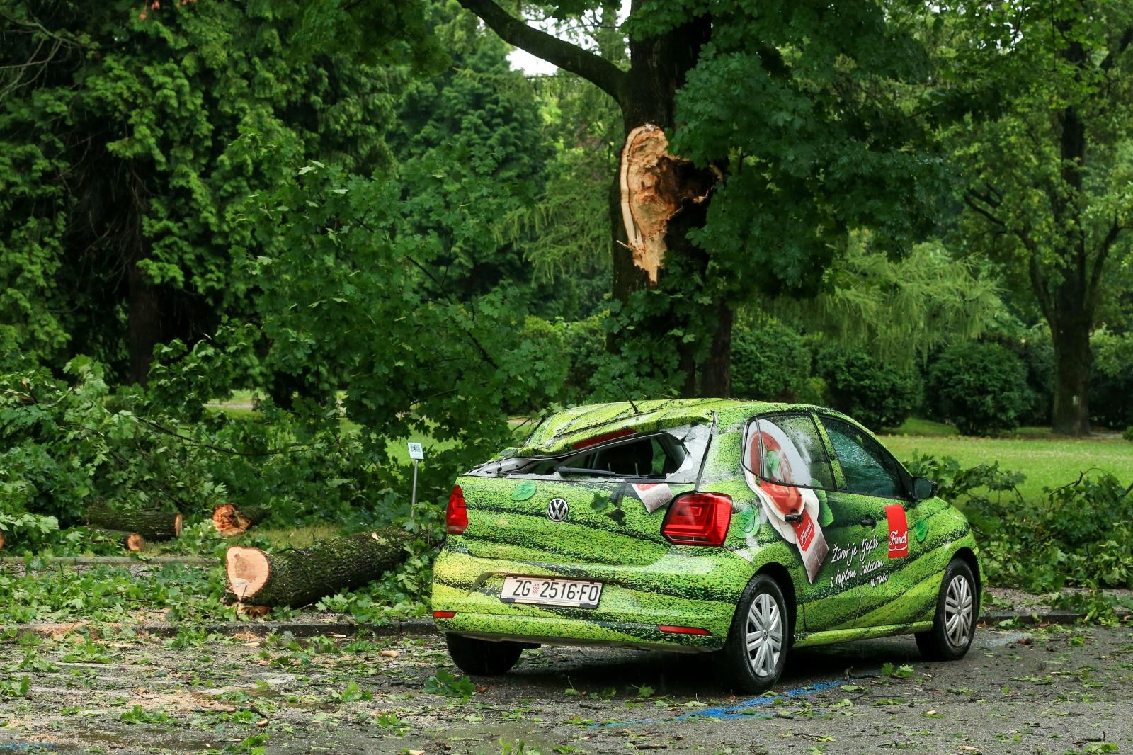 Olujno nevrijeme u Osijeku