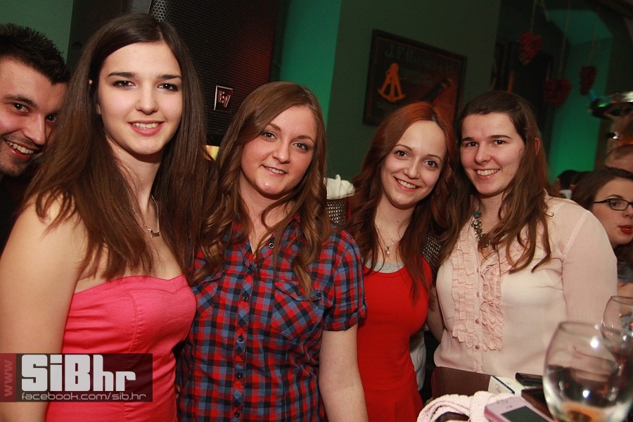 fortpub_osijek_nightlife_sibhr1