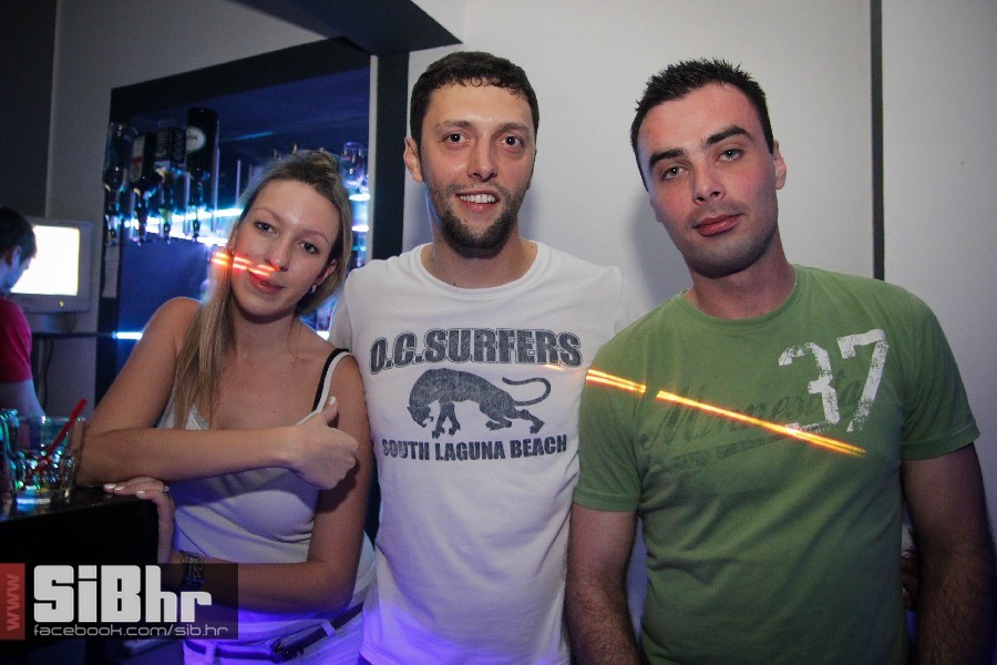 exit_1105_SiBhr_10